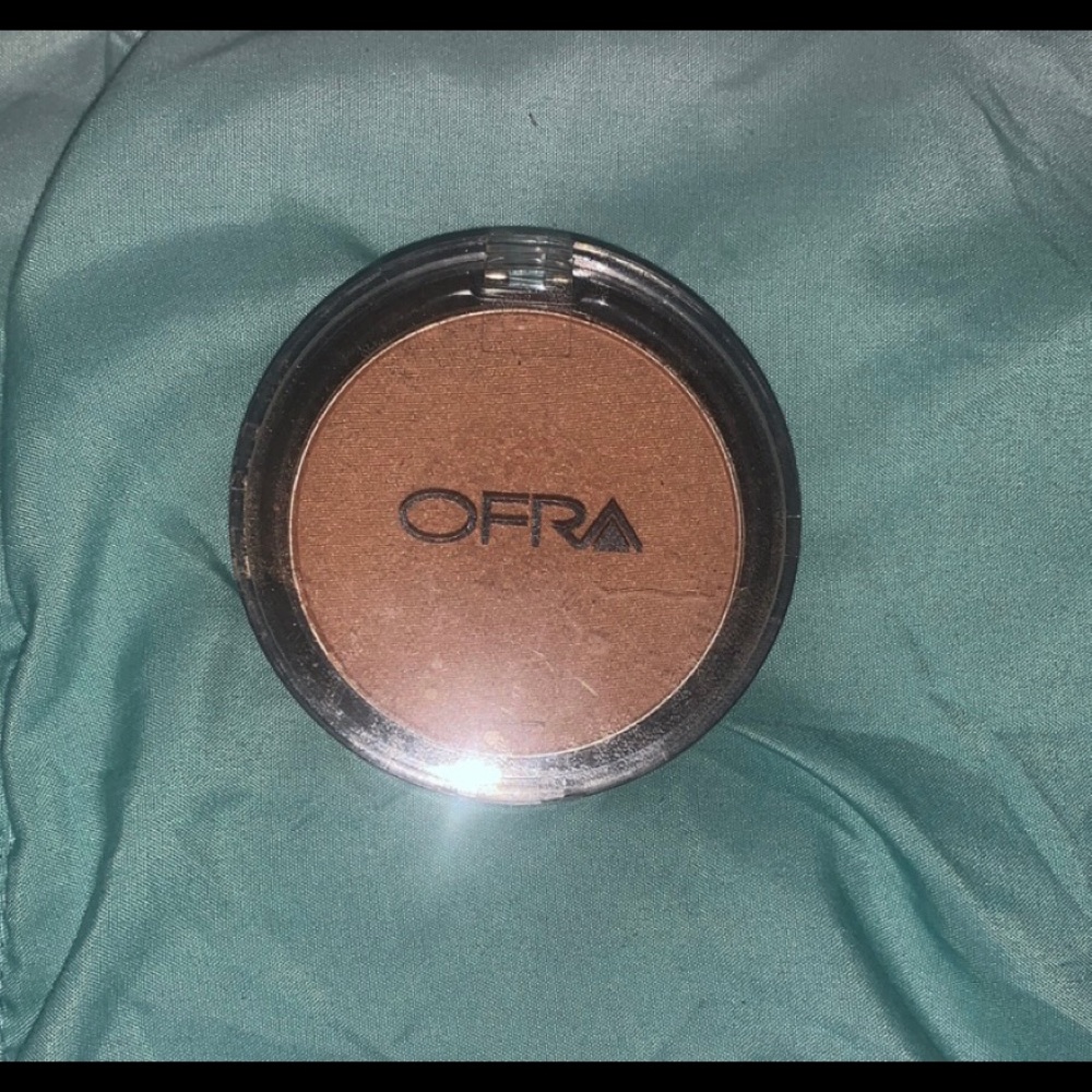 Bronzer